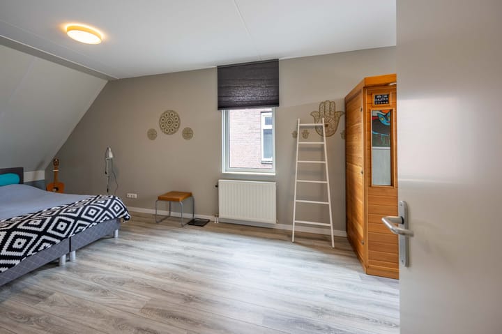 Vrijstaande woning te koop: Oude Kerkstraat 10, Bergen (Li)