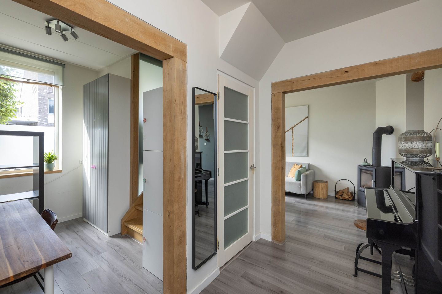 Photo 19 of van Alphenstraat 11