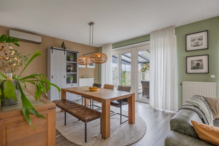 Vrijstaande woning te koop: Oude Kerkstraat 10, Bergen (Li)