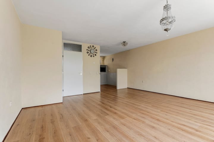Tussenwoning te koop: Stadhouderstraat 9, Almere