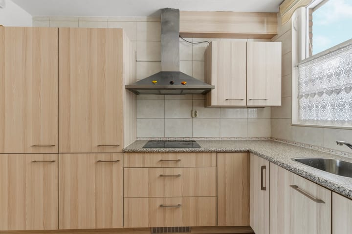 Tussenwoning te koop: Stadhouderstraat 9, Almere
