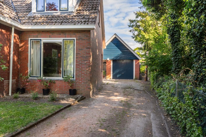 Vrijstaande woning te koop: Dorpsstraat 1, Haule