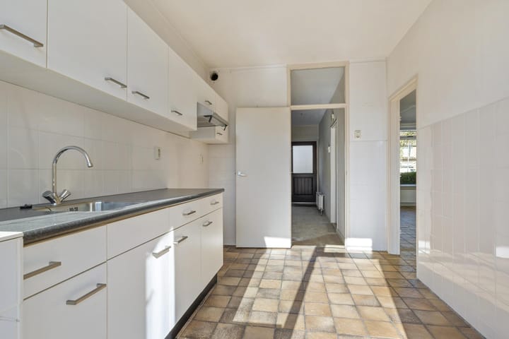 Tussenwoning te koop: Lutherhof 36, Hilversum