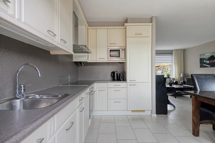 Tussenwoning te koop: Lissenmeent 32, Hilversum