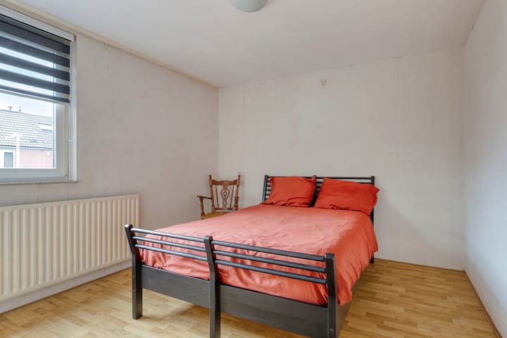 Tussenwoning te koop: Lissenmeent 32, Hilversum