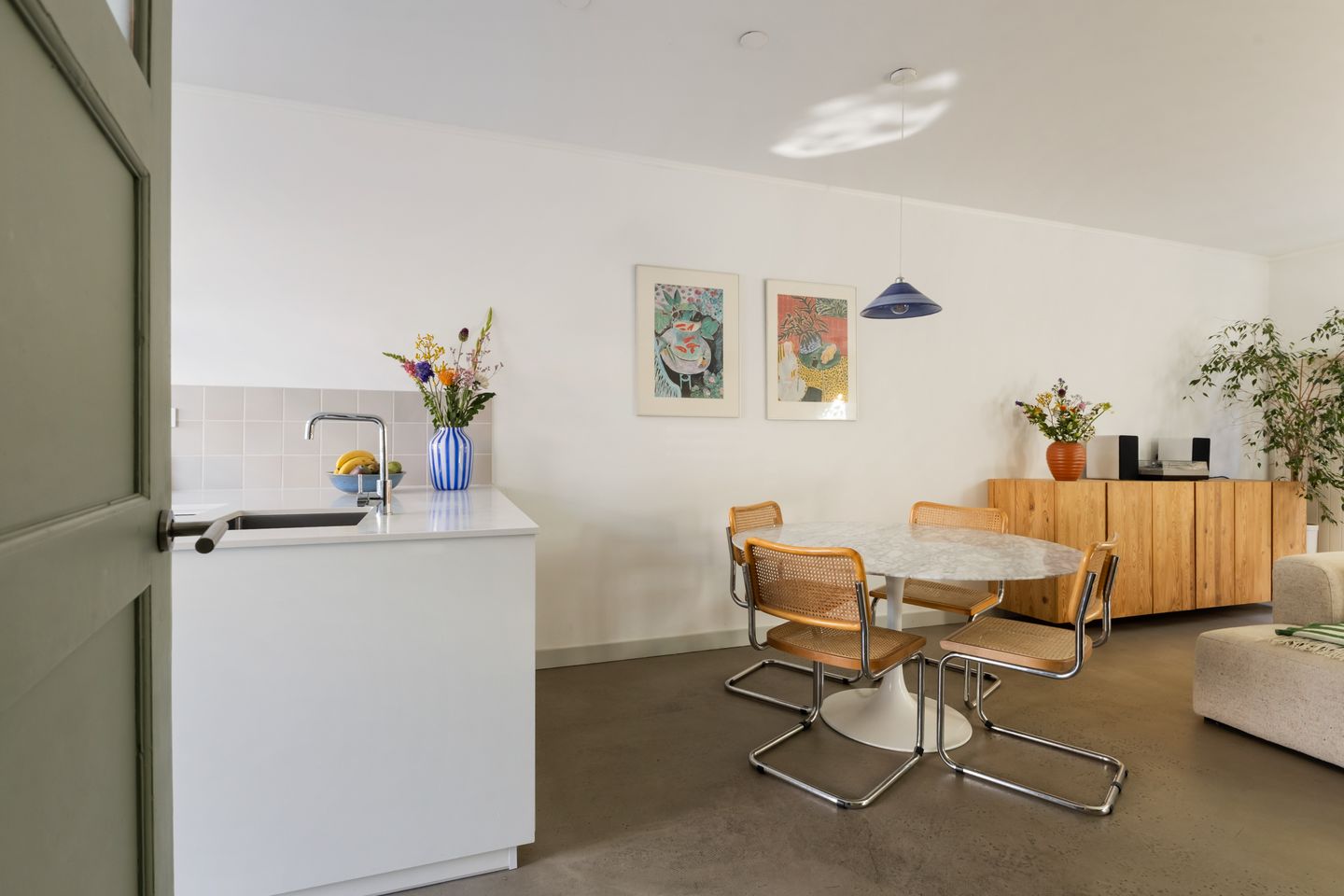 Photo 10 of Muys van Holystraat 20