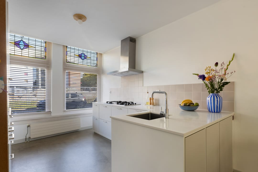 Photo 13 of Muys van Holystraat 20