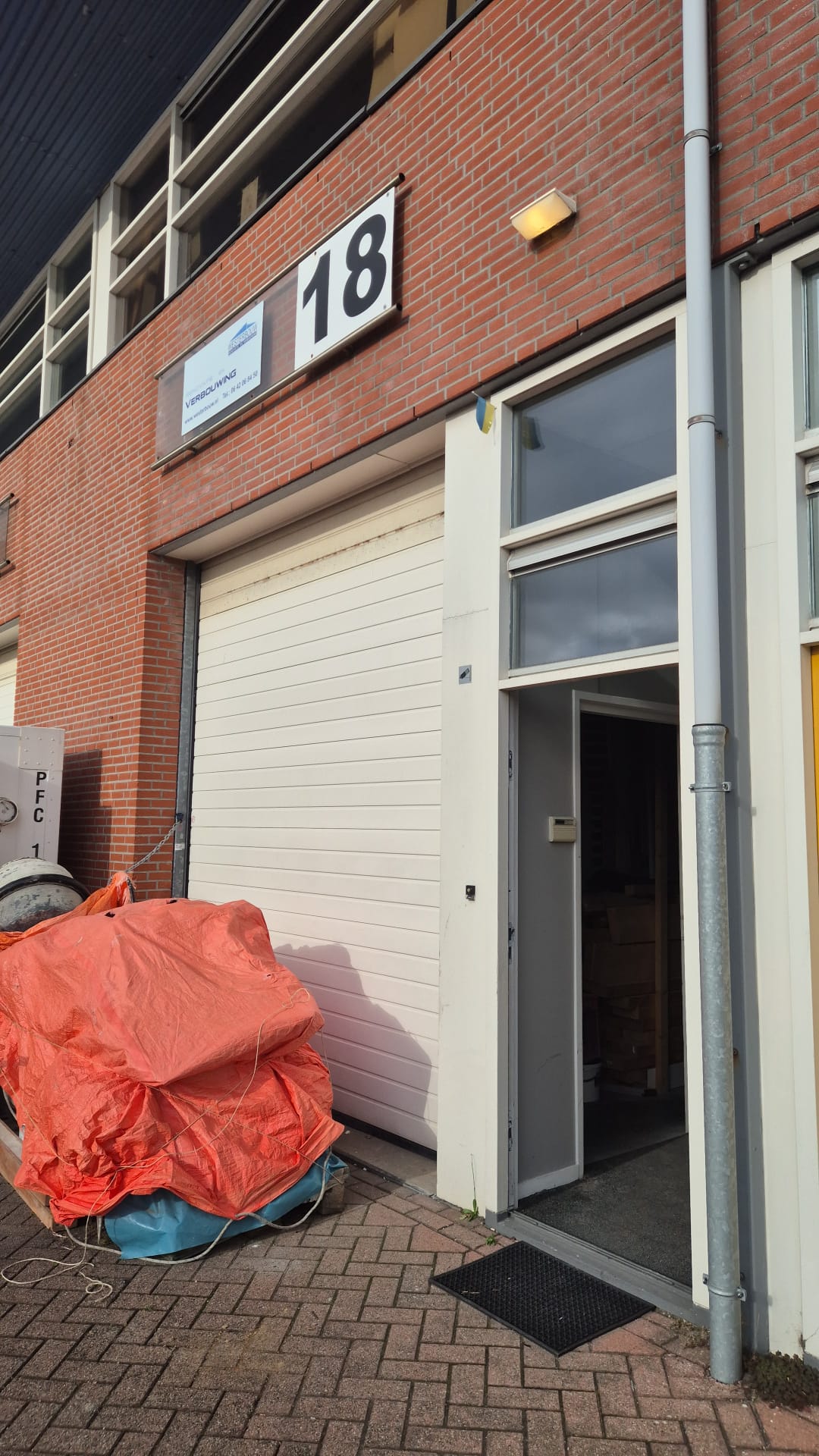Bekijk foto 2 van Linnewever 18
