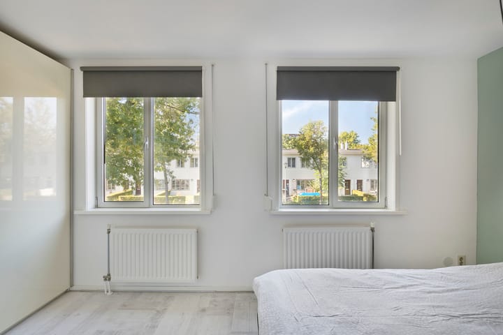 Tussenwoning te koop: Veluwestraat 22, Tilburg