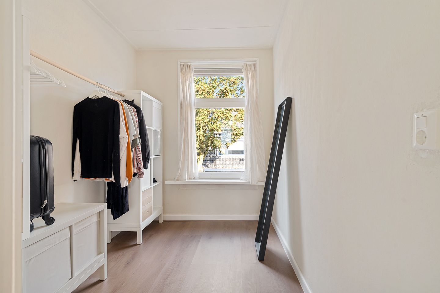 Photo 35 of Oosterstraat 74