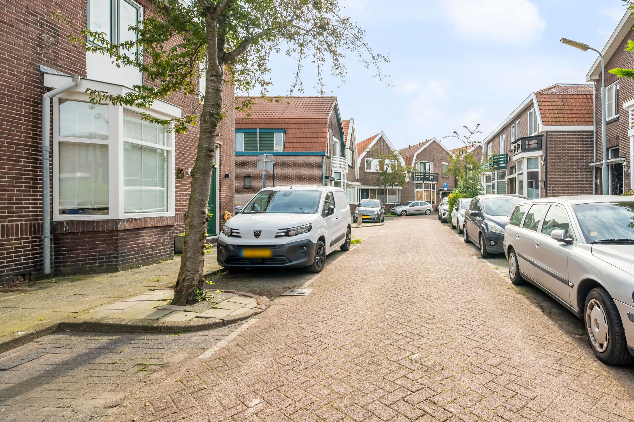 Photo 39 of Prins Hendrikstraat 115