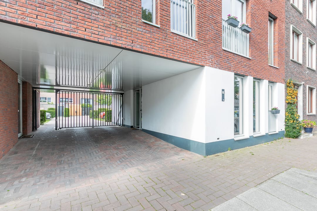 Photo 28 of Muidenkade 17