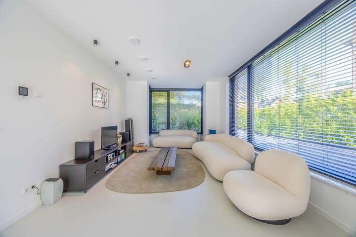 Hoekwoning te koop: Orangerielaan 5, Hilversum