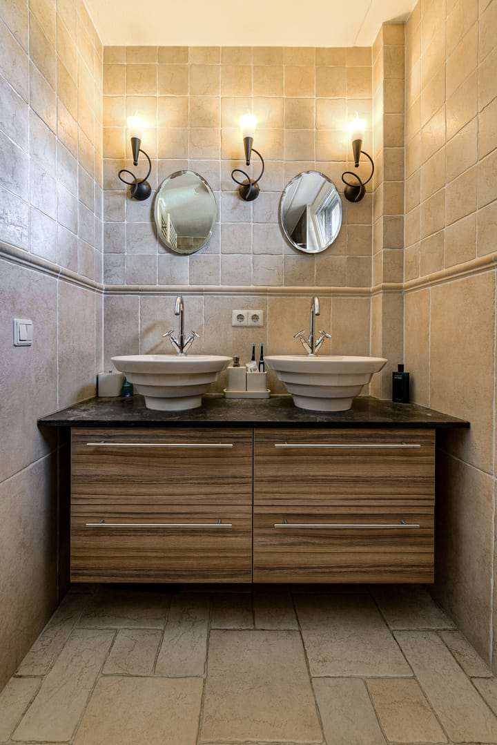 Tussenwoning te koop: Clemensberg 10, Breda