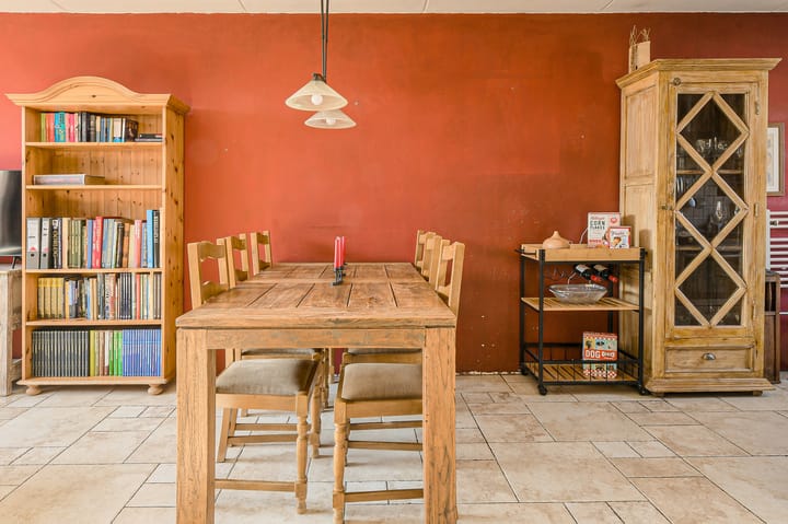 Tussenwoning te koop: Clemensberg 10, Breda