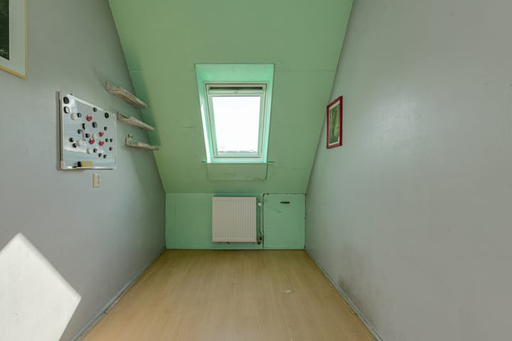 Tussenwoning te koop: Clemensberg 10, Breda