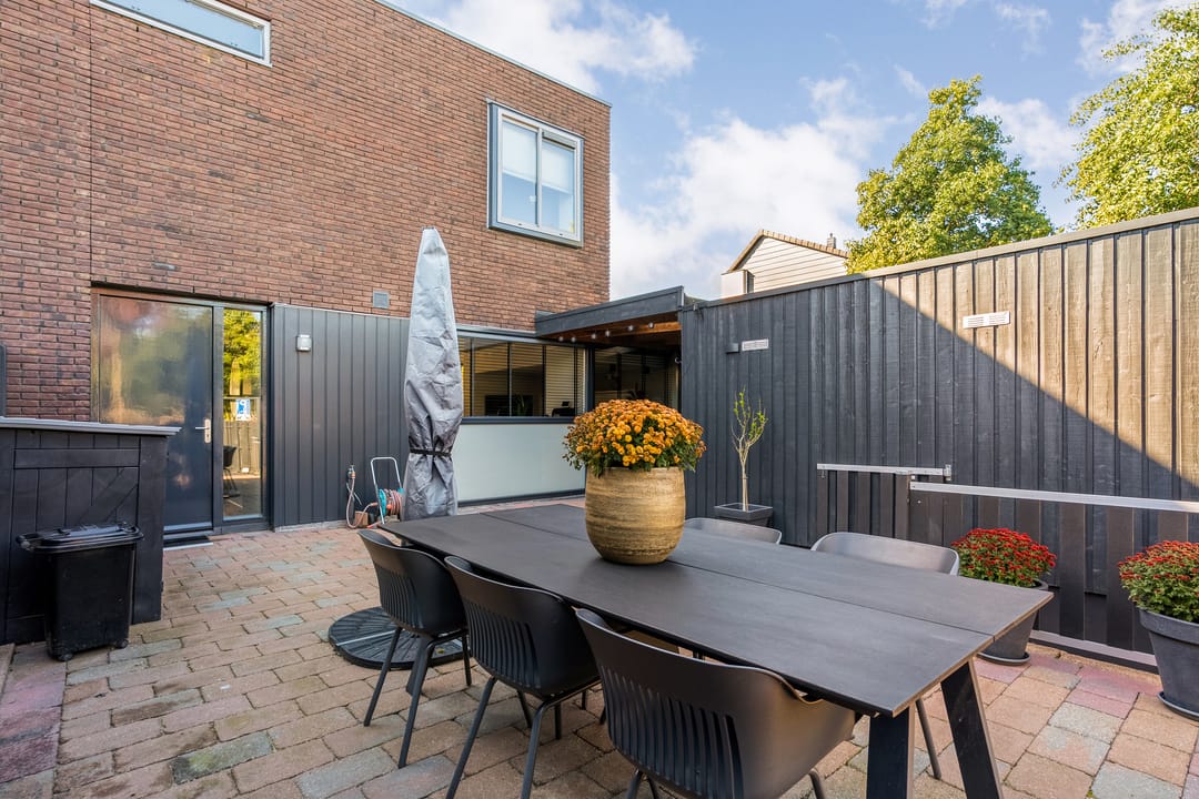 Photo 37 of Damstraat 2