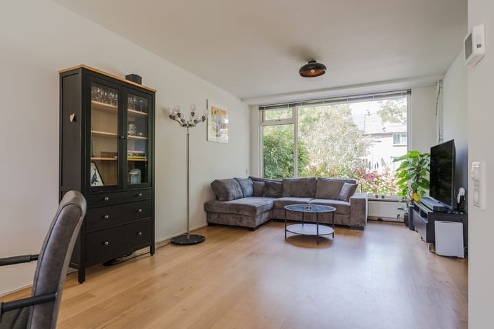 Tussenwoning te koop: Gondellaan 32, Zaandam