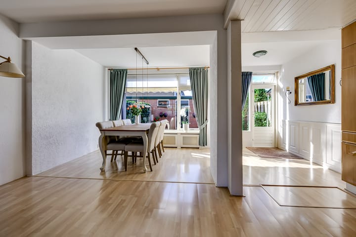 Tussenwoning te koop: Berlagestraat 43, Lekkerkerk