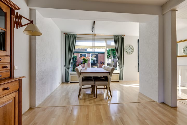Tussenwoning te koop: Berlagestraat 43, Lekkerkerk