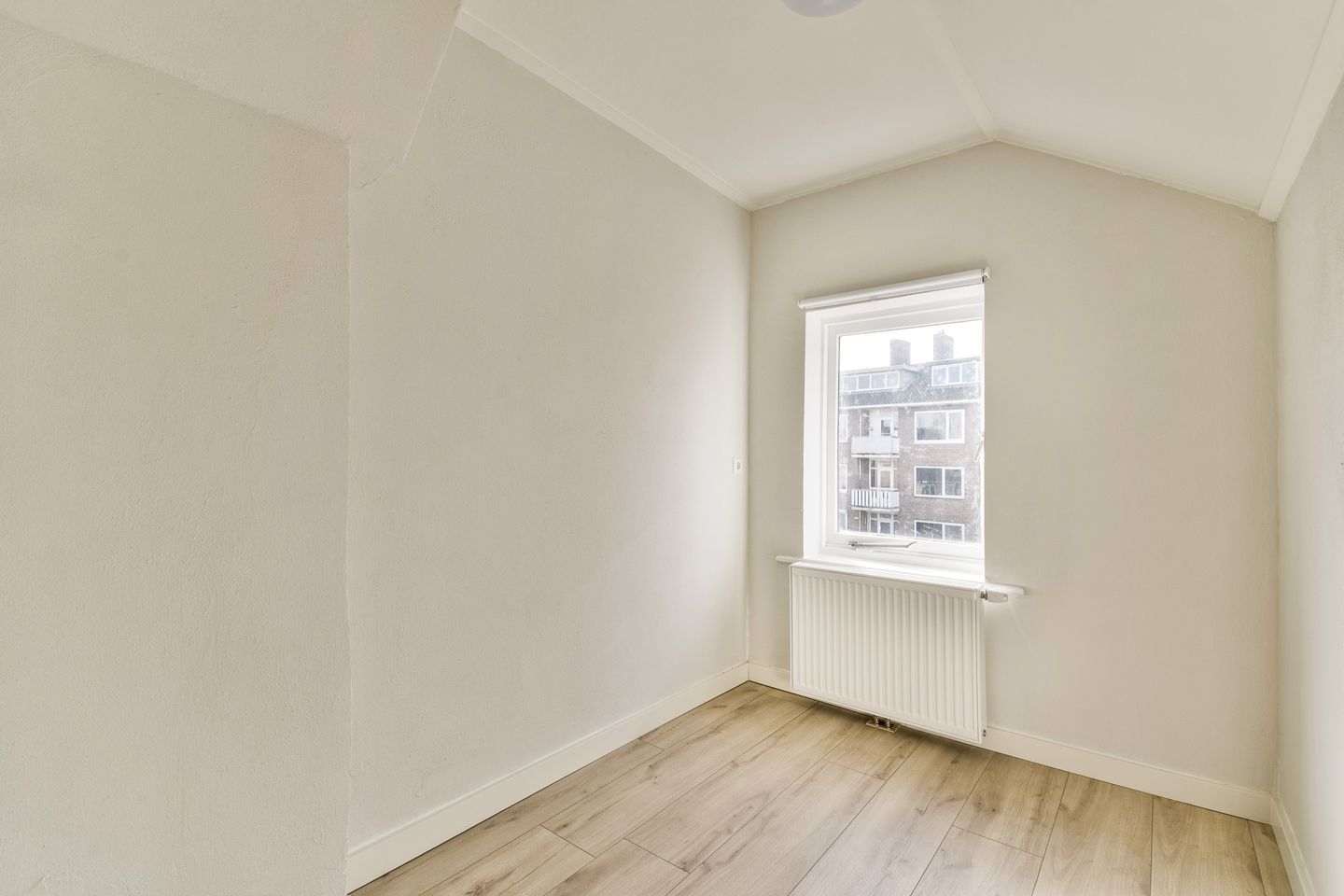 Photo 25 of Johan van Soesdijkstraat 15
