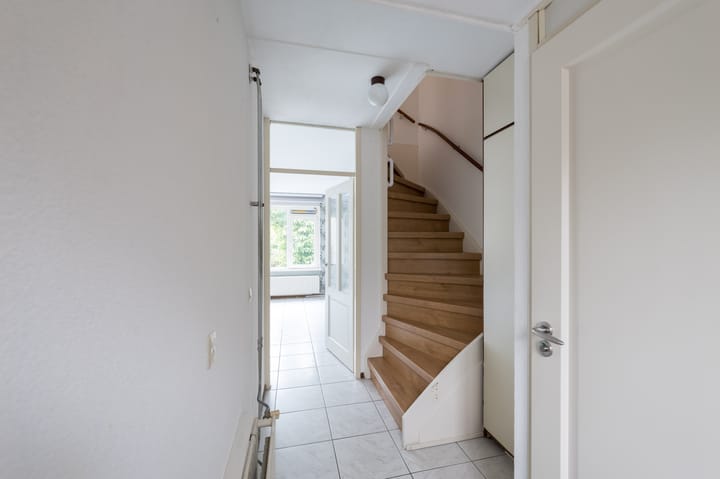 Tussenwoning te koop: Bouvignestraat 31, Hellevoetsluis