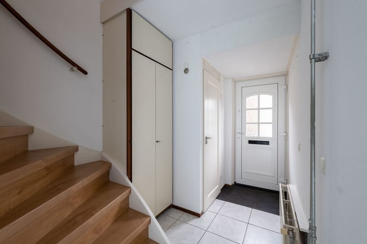 Tussenwoning te koop: Bouvignestraat 31, Hellevoetsluis