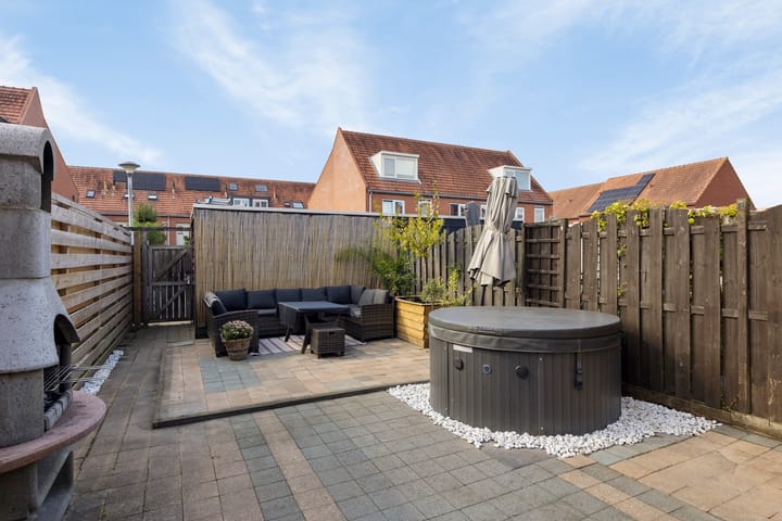 Tussenwoning te koop: Veenmos 9, Zwolle