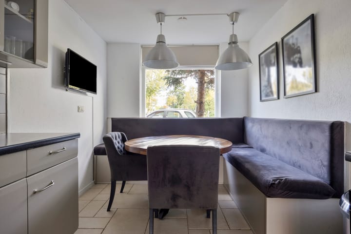Tussenwoning te koop: Veenmos 9, Zwolle