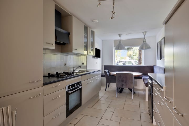 Tussenwoning te koop: Veenmos 9, Zwolle