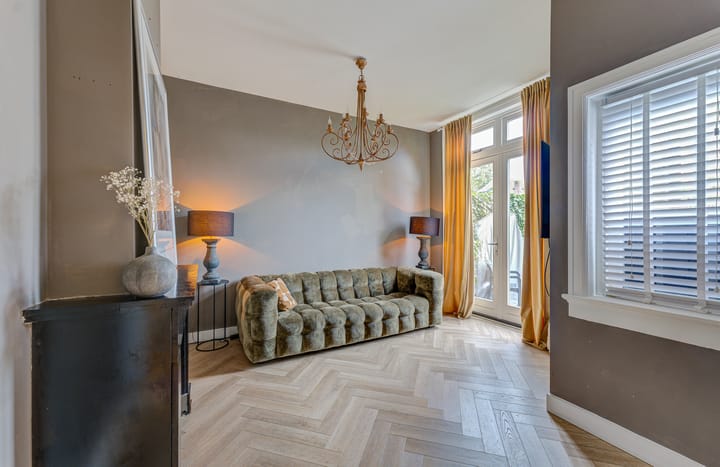 Hoekwoning te koop: De Genestetlaan 37, Bussum