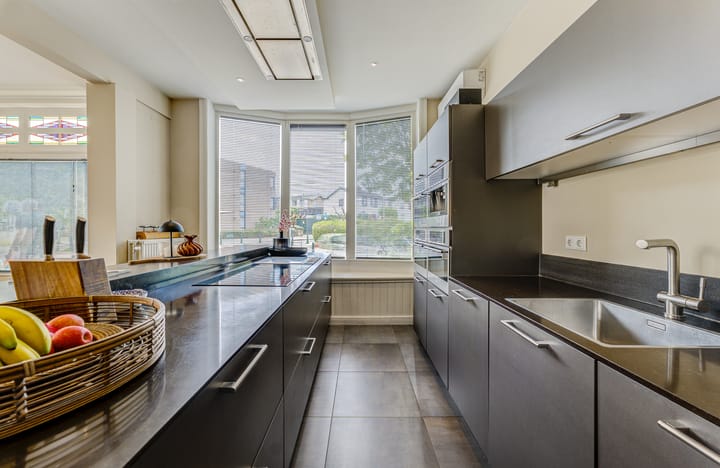Hoekwoning te koop: De Genestetlaan 37, Bussum
