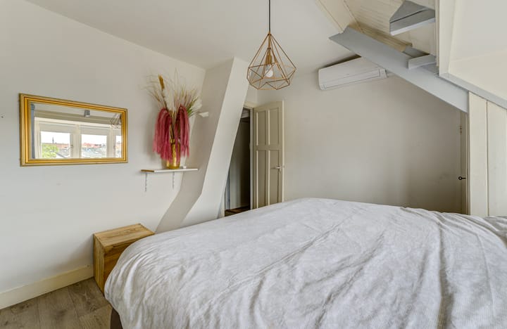 Hoekwoning te koop: De Genestetlaan 37, Bussum