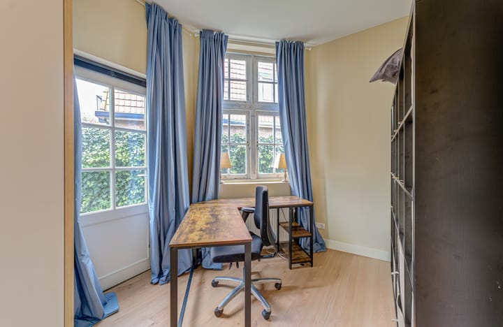Hoekwoning te koop: De Genestetlaan 37, Bussum