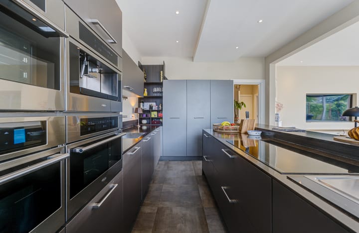 Hoekwoning te koop: De Genestetlaan 37, Bussum