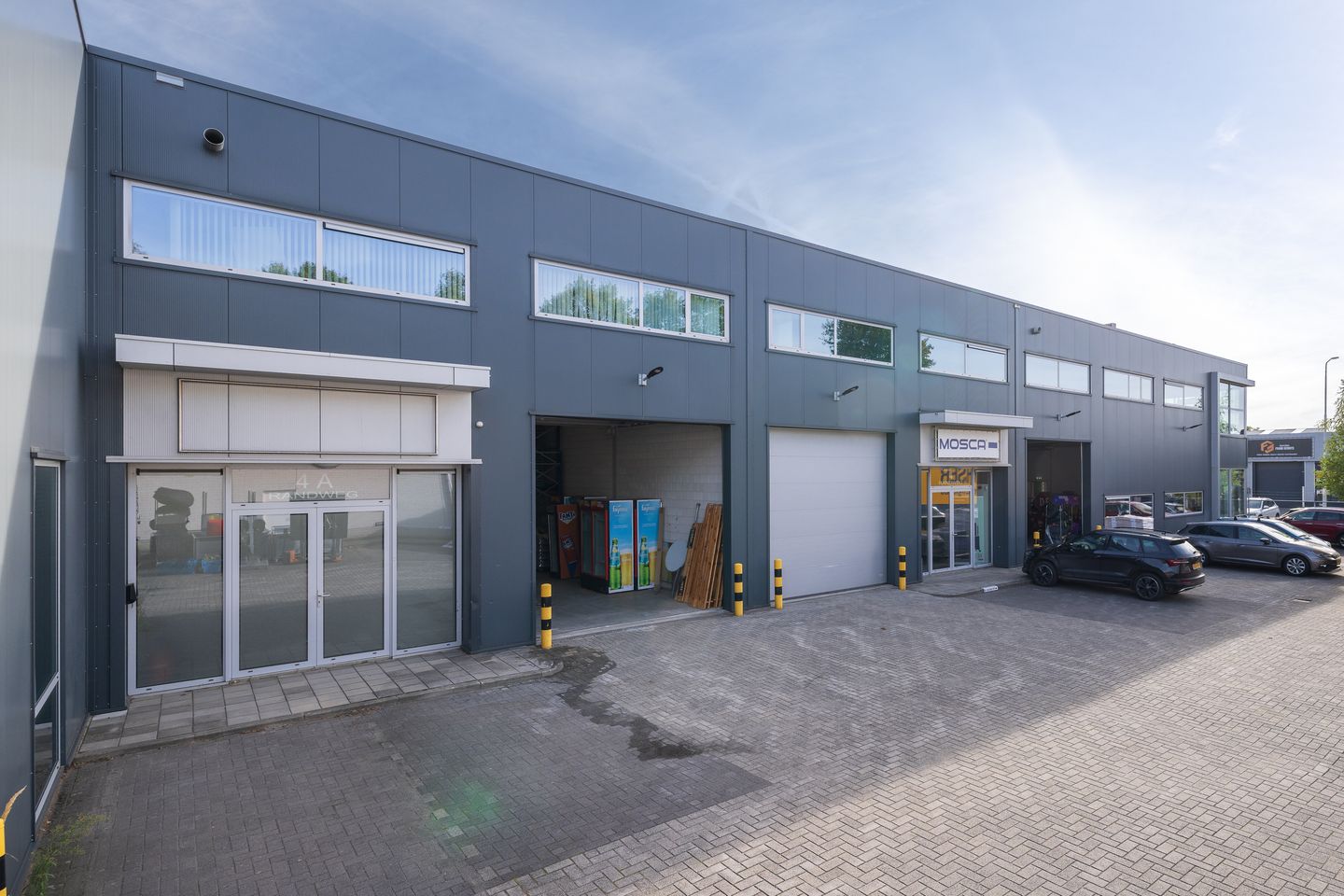View photo 2 of Randweg 4-A