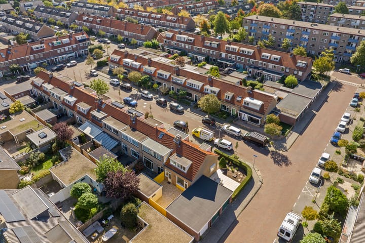 Tussenwoning te koop: Jan van Heusdenstraat 1, Noordwijk (Zh)