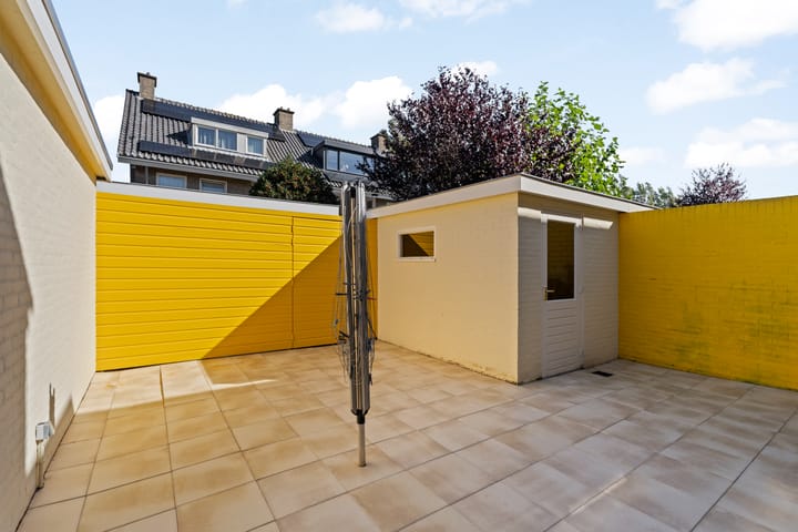 Tussenwoning te koop: Jan van Heusdenstraat 1, Noordwijk (Zh)