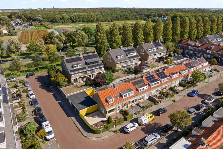 Tussenwoning te koop: Jan van Heusdenstraat 1, Noordwijk (Zh)