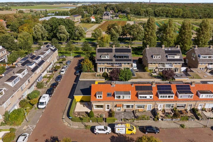 Tussenwoning te koop: Jan van Heusdenstraat 1, Noordwijk (Zh)