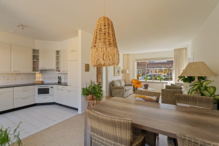 Tussenwoning te koop: Jan van Heusdenstraat 1, Noordwijk (Zh)