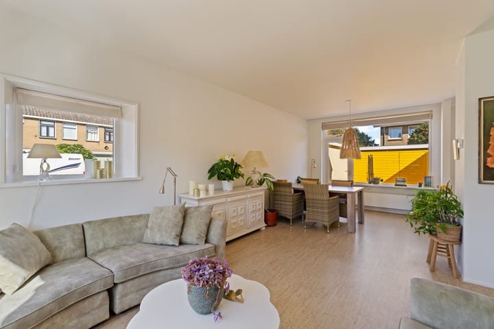 Tussenwoning te koop: Jan van Heusdenstraat 1, Noordwijk (Zh)