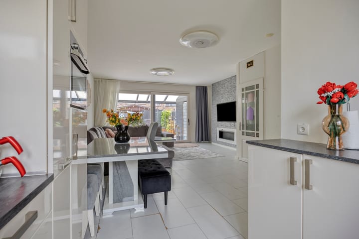 Tussenwoning te koop: Roterij 61, Hellevoetsluis