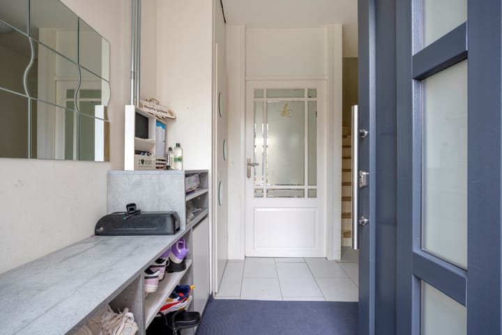 Tussenwoning te koop: Roterij 61, Hellevoetsluis
