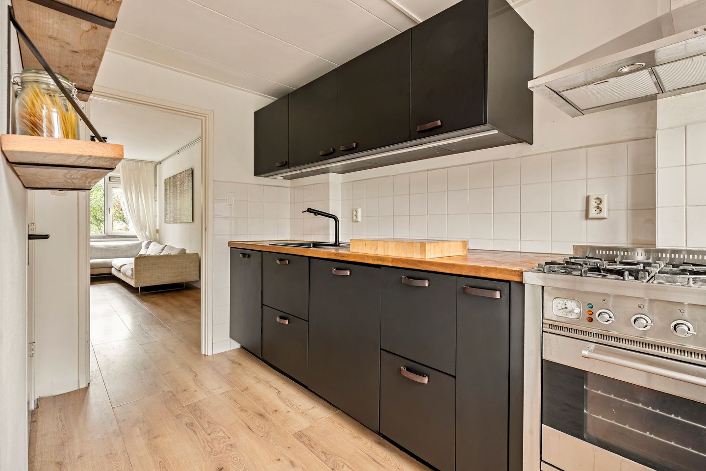 Photo 20 of Schoorlstraat 16
