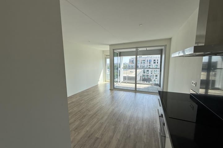 Appartement te huur: Haarlemmerweg 1130, Amsterdam