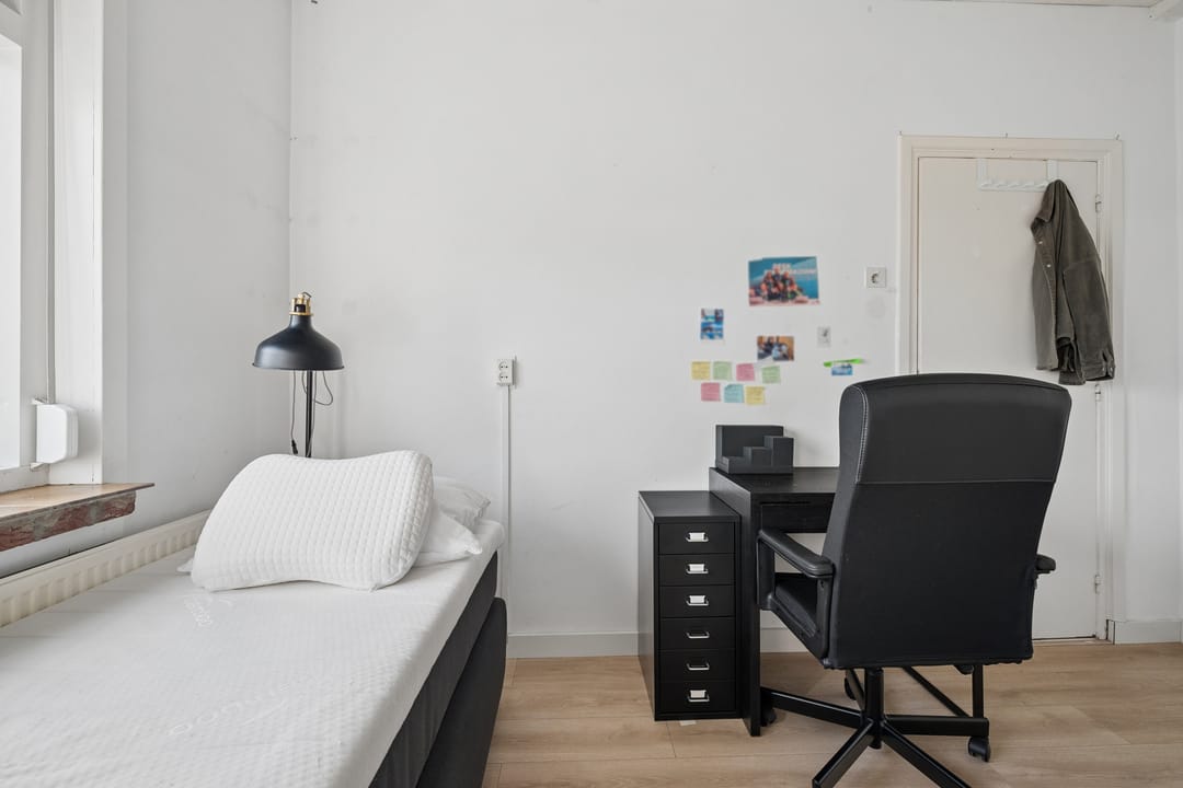 Photo 41 of Olmstraat 6