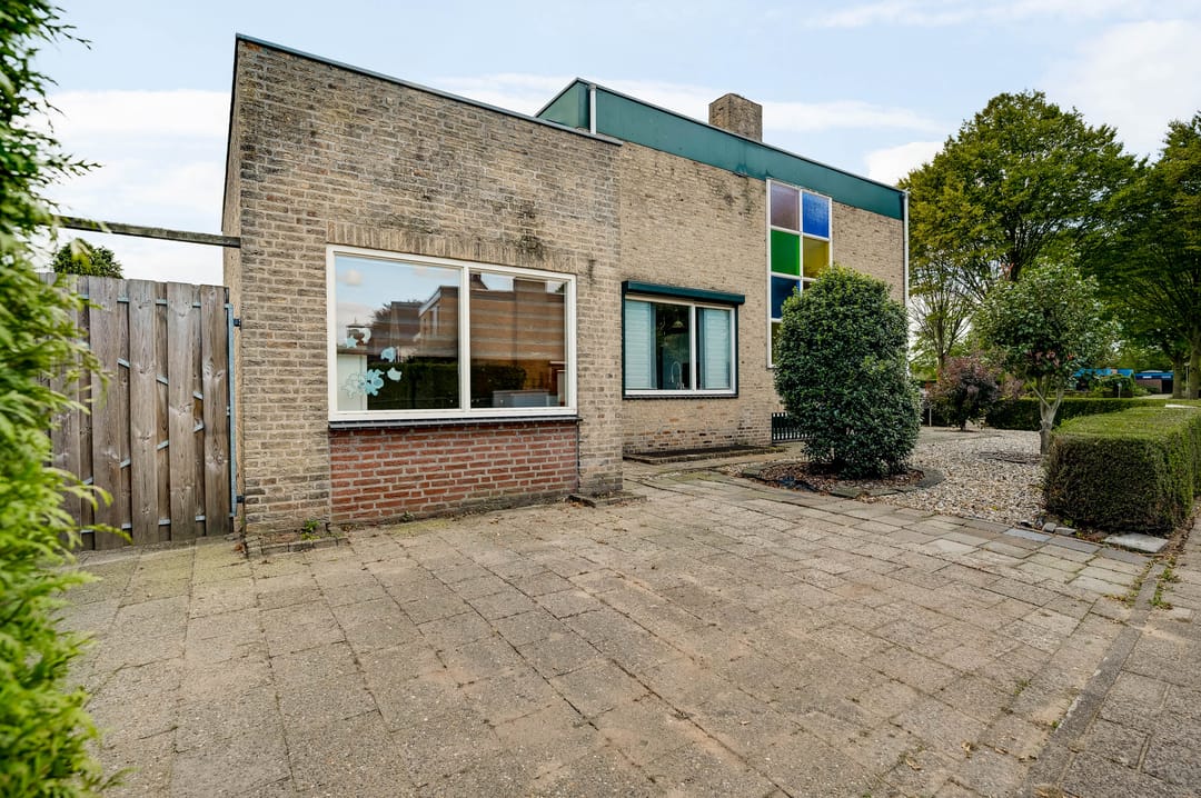 Foto 62 van Graaf van Loonlaan 19