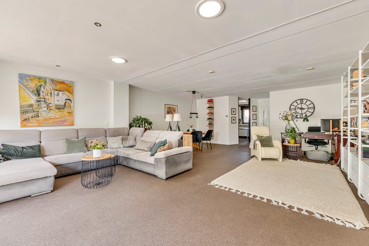 Tussenwoning te koop: Hofmeesterij 97, Huissen