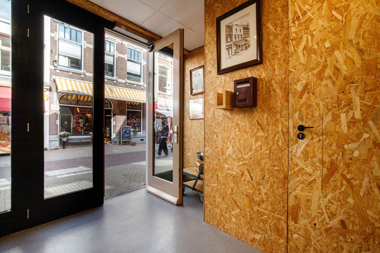 Bekijk foto 3 van Lopikerstraat 25